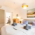Prora - Ferienwohnung Mit 2 Terrassen - Treibsand *